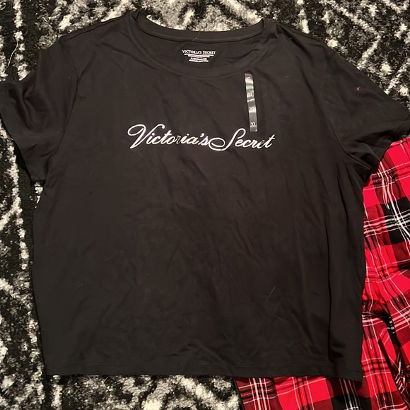 NWOT Victoria Secret PJ Set - Picture 2 of 5